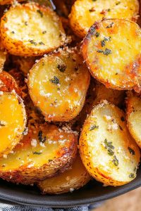 Crispy Crunchy Parmesan Potatoes – Golden, Crunchy, and Full of Flavor
