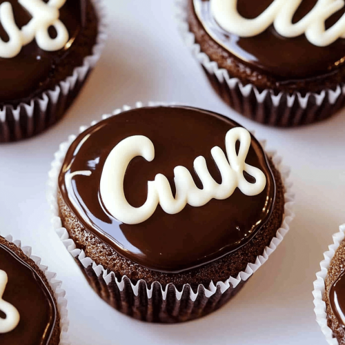 Copycat Hostess Cupcakes