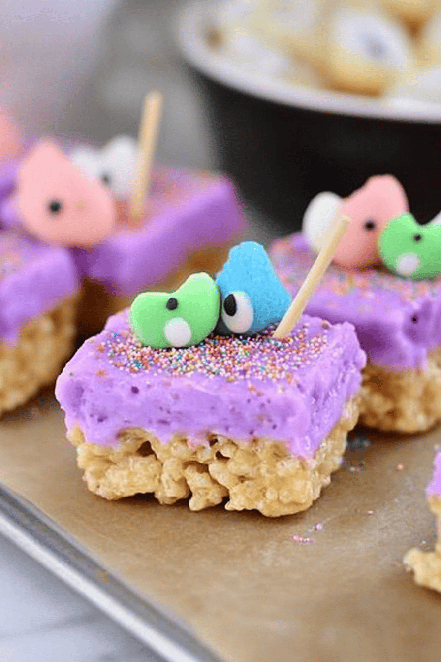 Easter Rice Krispie Treats ingredients
